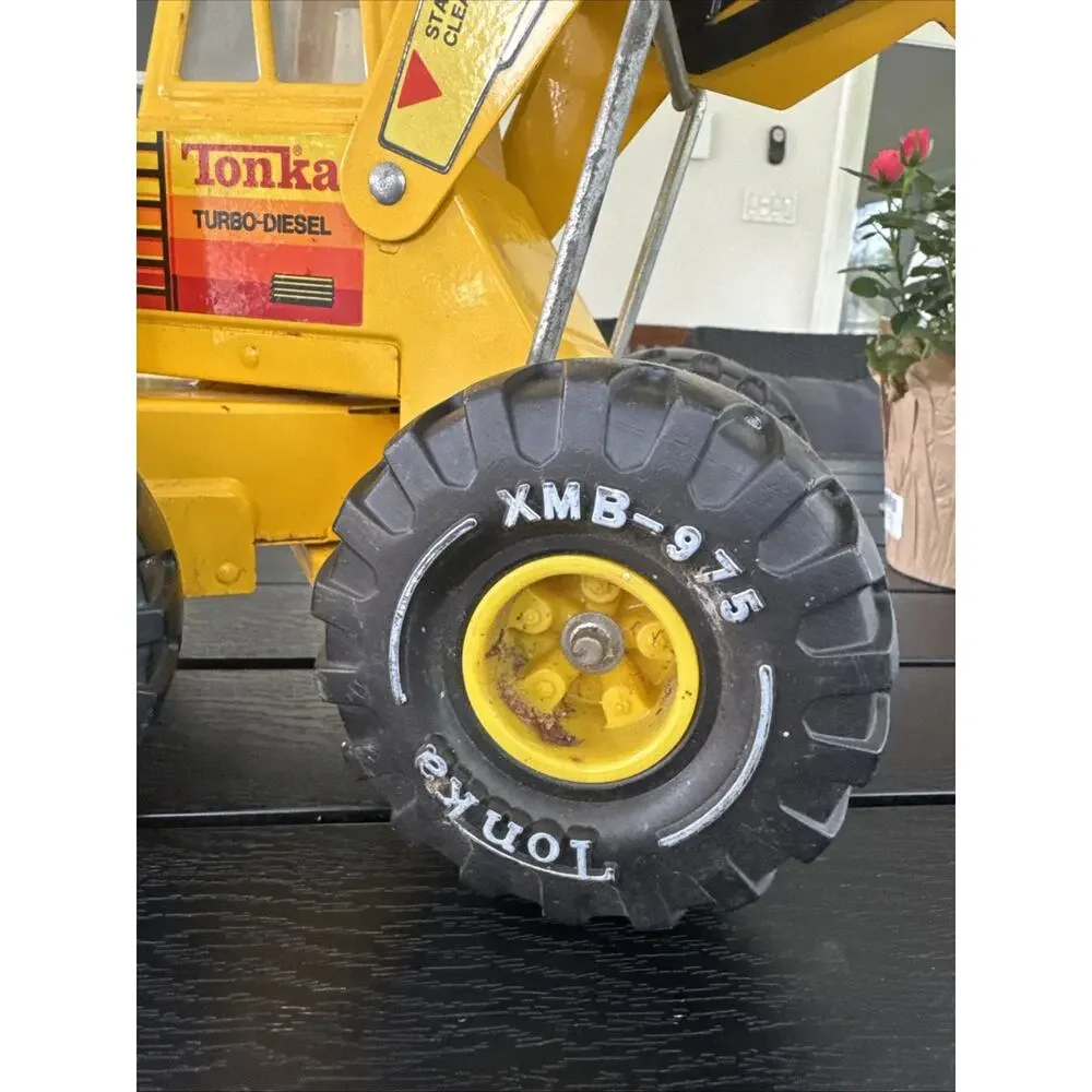 Vintage Tonka Turbo Diesel XMB-975 Front End Loader Pressed Steel